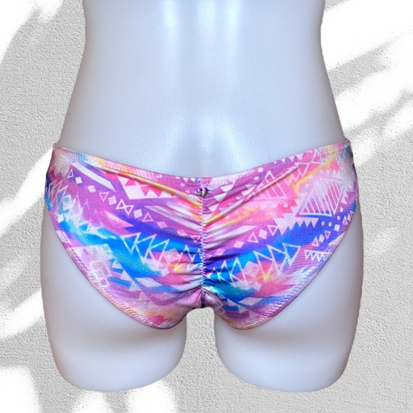 PINK Victoria’s Secret Aztec Print Bikini Bottoms - Picture 1 of 5